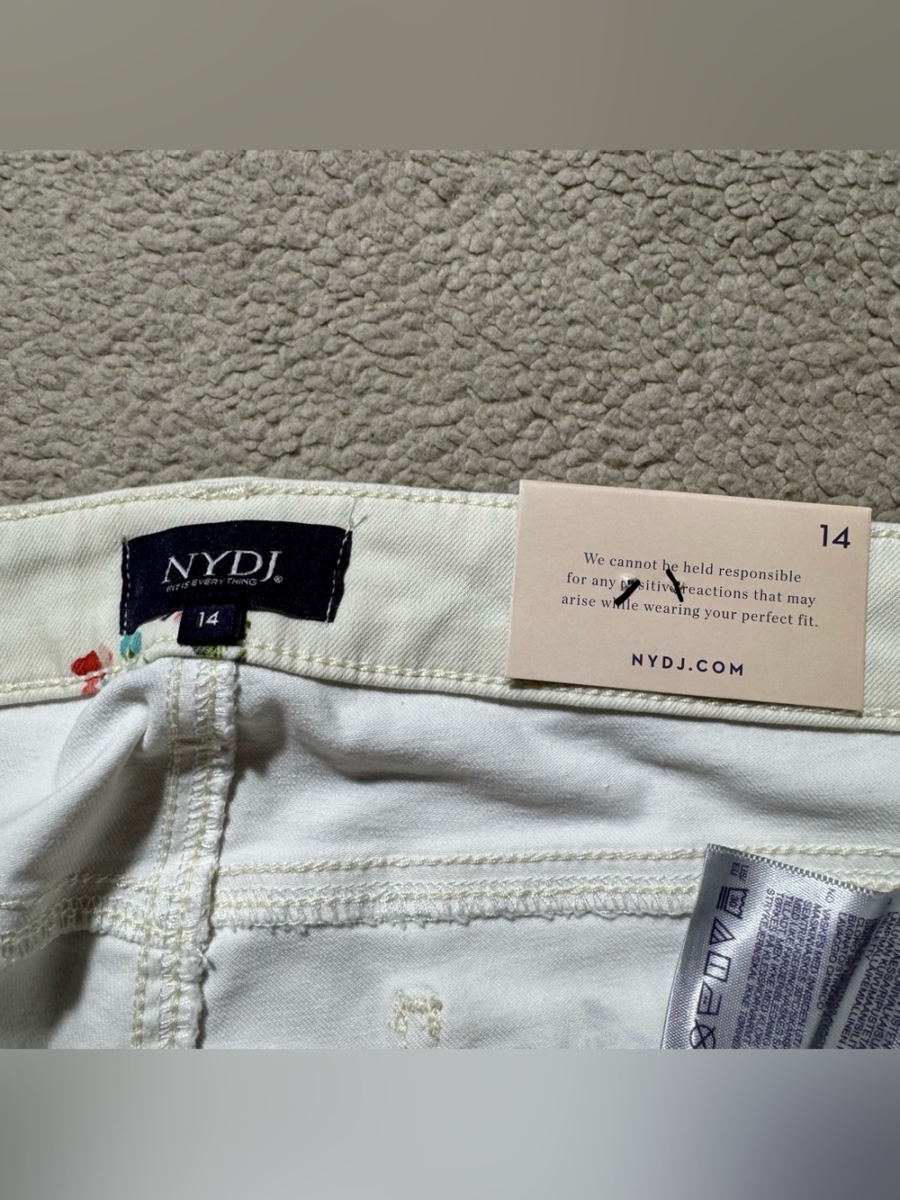 NYDJ Jeans Womens 14 Lift x Tuck Technology Skinny Capri Floral Print White NEW - Picture 9 of 16